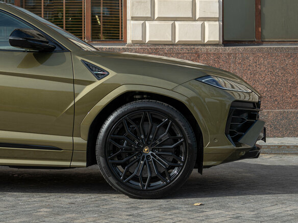 2025 Lamborghini Urus SE I Рестайлинг, зелёный, 38790000 рублей - вид 8