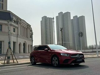 2019 Mercedes-Benz A-Класс 180 IV (W177), красный, 1450002 рублей, вид 3