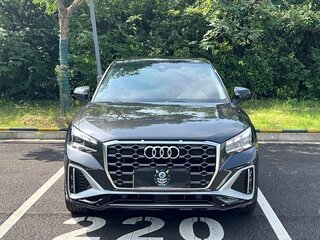 2022 Audi Q2 L 35 TFSI I Рестайлинг, серый, 1630000 рублей, вид 1