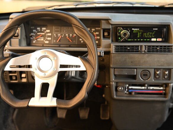 2004 Lada (ВАЗ) 21093i, серебристый, 800000 рублей - вид 10