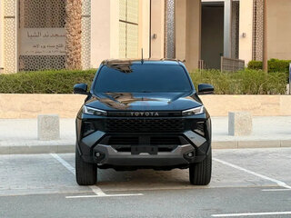 2022 Toyota Hilux VIII Рестайлинг 2, чёрный, 7330000 рублей, вид 2