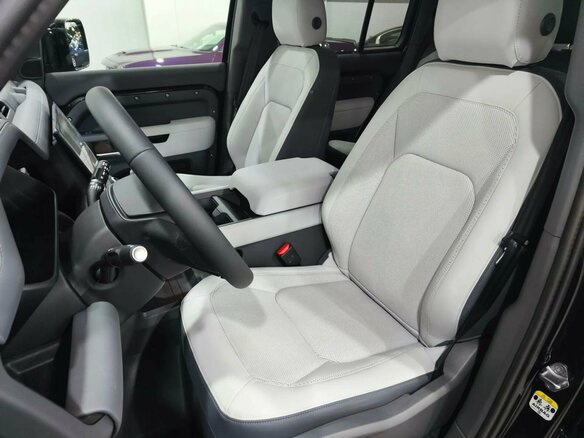 2026 Land Rover Defender 110 II, чёрный - вид 20