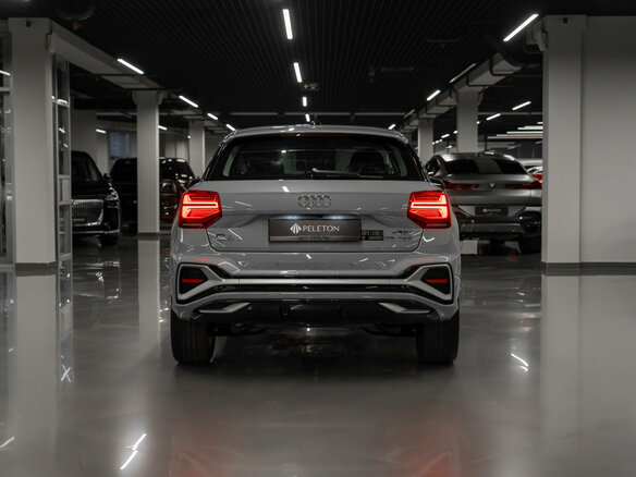 2026 Audi Q2 L 35 TFSI I Рестайлинг, серый, 3690000 рублей - вид 5