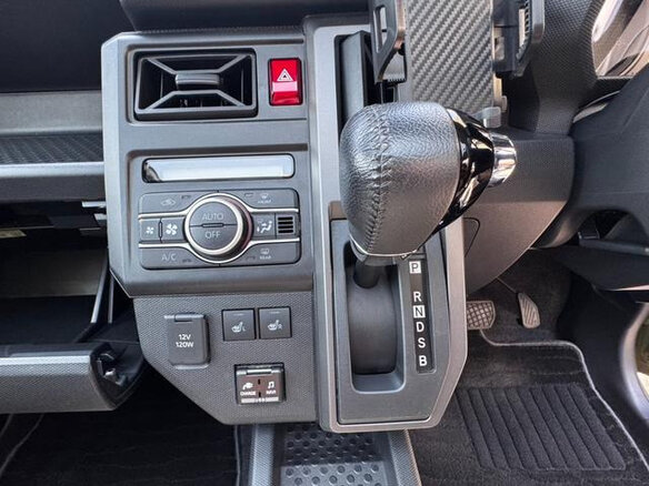 2022 Daihatsu Taft II, зелёный - вид 18