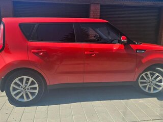 2018 Kia Soul II Рестайлинг, красный, 1790000 рублей, вид 4