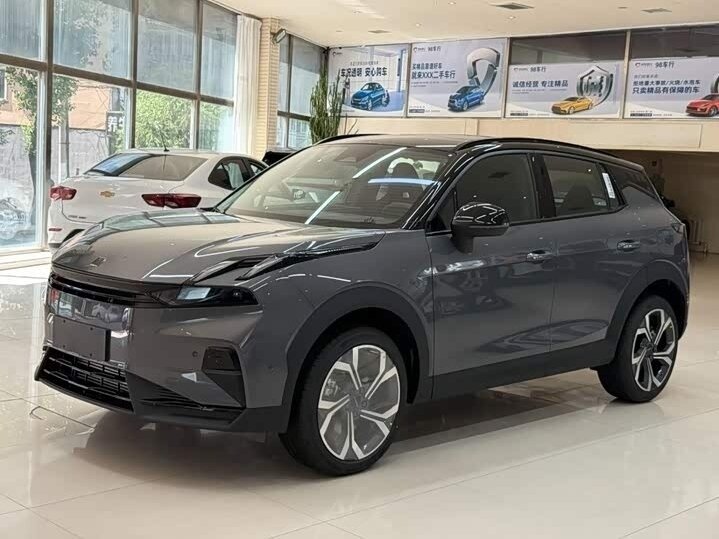 Открыть фотографии: Lynk & Co 06 I Рестайлинг