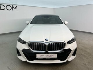2023 BMW 5 серии 530i xDrive VIII (G60/G61/G68), белый, 8190000 рублей, вид 3
