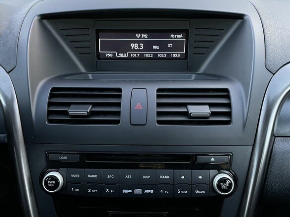2017 FAW Besturn X80 I, красный, 1250000 рублей - вид 15