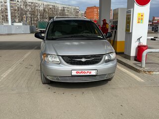 2001 Chrysler Town & Country IV, серебристый, 565000 рублей, вид 1