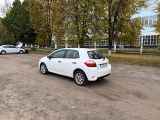 2012 Toyota Auris I Рестайлинг, белый, 923000 рублей, вид 5