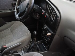 2004 Kia Spectra I Рестайлинг 2, серебристый, 280000 рублей, вид 5