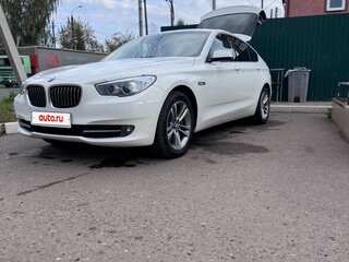 2012 BMW 5 серии Gran Turismo 530d xDrive VI (F10/F11/F07), белый, 2250000 рублей, вид 1