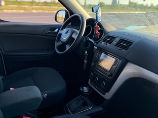 2012 Skoda Yeti I, белый, 1300000 рублей, вид 4