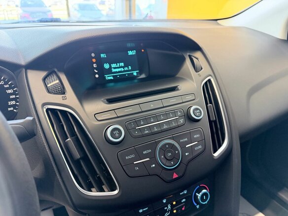2018 Ford Focus III Рестайлинг, белый, 1239000 рублей - вид 15