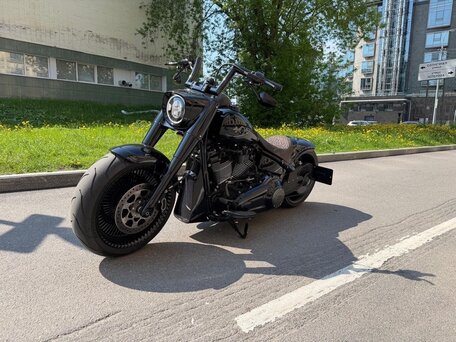 2021 Harley-Davidson Fat Boy, чёрный, 9800000 рублей, вид 3