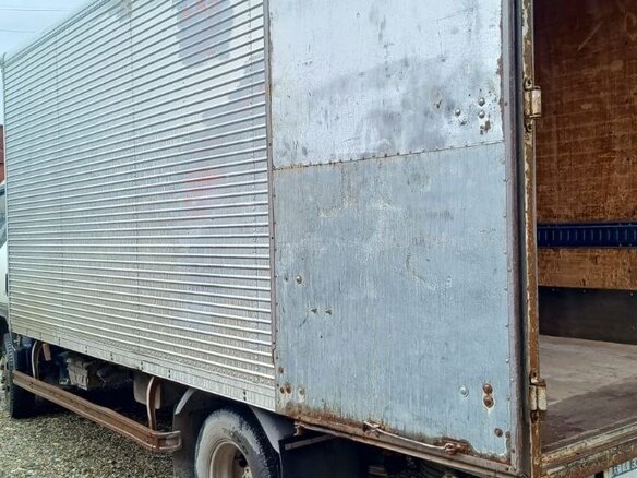 1996 Fuso (Mitsubishi) Canter, белый, 1600000 рублей - вид 4