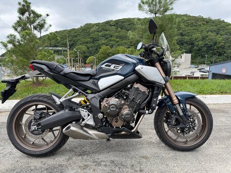 2022 Honda CB 650R, синий, 660000 рублей, вид 1