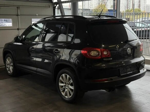 2008 Volkswagen Tiguan I, чёрный, 681000 рублей - вид 4
