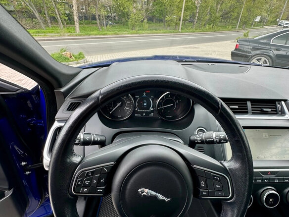 2019 Jaguar E-Pace I, синий, 2600000 рублей - вид 6