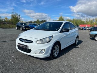2013 Hyundai Solaris I, белый, 727000 рублей, вид 1