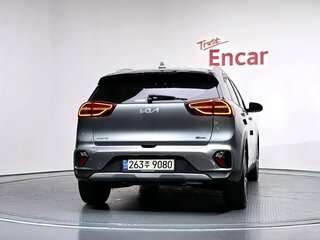 2022 Kia Niro I Рестайлинг, серый, 1659000 рублей, вид 4