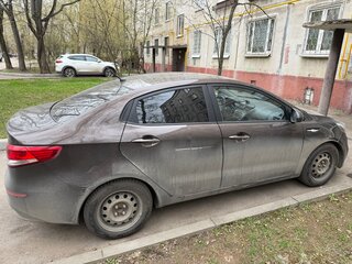 2016 Kia Rio III Рестайлинг, коричневый, 1100000 рублей, вид 3