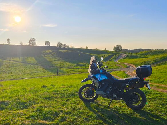 2025 CFMoto 800MT-X, голубой, 805000 рублей - вид 8
