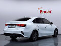 2022 Kia K3 II Рестайлинг, белый, 2000000 рублей - вид 1
