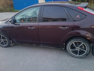 2010 Ford Focus II Рестайлинг, фиолетовый, 400000 рублей, вид 3