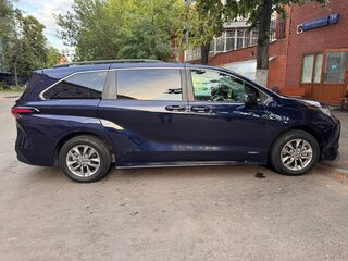 2020 Toyota Sienna IV, синий, 3449000 рублей, вид 4