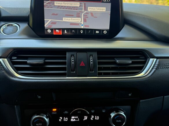 2015 Mazda 6 III (GJ) Рестайлинг, белый, 1870000 рублей - вид 11