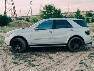 2005 Mercedes-Benz M-Класс 320 II (W164), серебристый, 1400000 рублей, вид 5