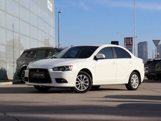 2011 Mitsubishi Lancer X Рестайлинг, белый, 750000 рублей, вид 1