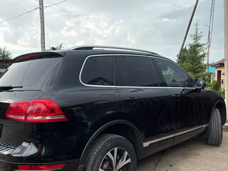 2011 Volkswagen Touareg II, чёрный, 2100000 рублей, вид 3