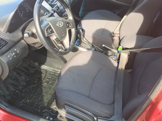 2016 Hyundai Solaris I Рестайлинг, красный, 680000 рублей, вид 3