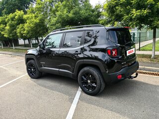 2016 Jeep Renegade I, чёрный, 1600000 рублей, вид 3
