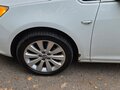 2011 Opel Astra J, белый - вид 9