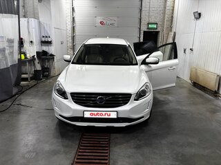 2014 Volvo XC60 I Рестайлинг, белый, 1825000 рублей, вид 3