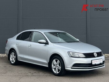 2015 Volkswagen Jetta VI Рестайлинг, серебристый, 1080000 рублей, вид 3
