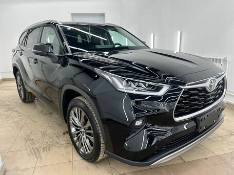 Toyota Highlander IV (XU70)