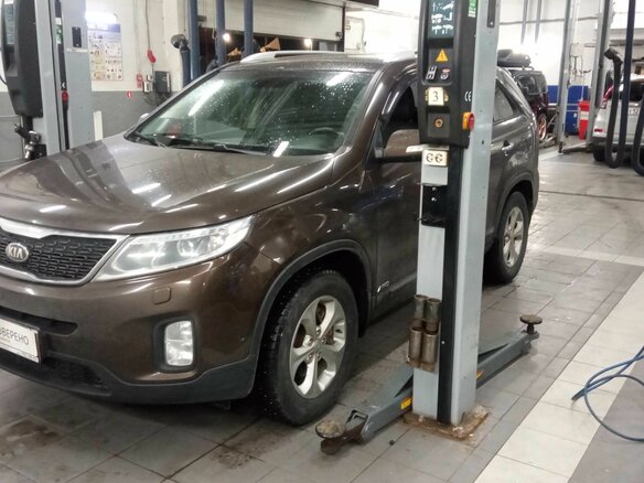 2014 Kia Sorento II Рестайлинг, коричневый, 1699000 рублей