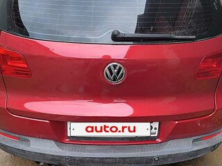 2012 Volkswagen Tiguan I Рестайлинг, красный, 1400000 рублей, вид 3
