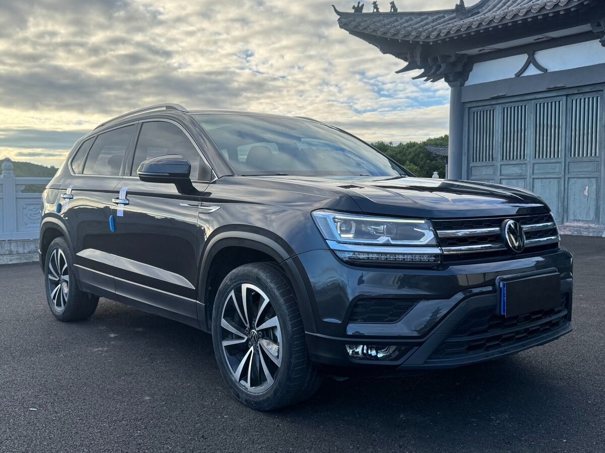 Открыть фотографии: Volkswagen Tharu I