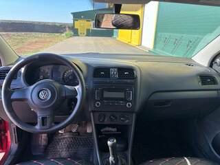 2010 Volkswagen Polo V, красный, 550000 рублей, вид 4