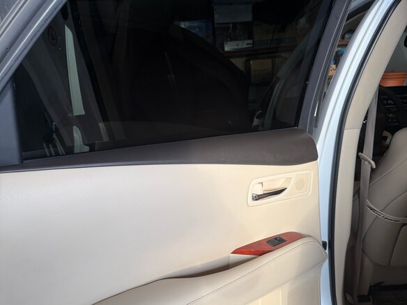 2010 Lexus RX 350 III, белый, 2500000 рублей - вид 21