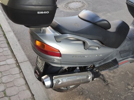 2004 Suzuki Burgman (SkyWave) 650, серебристый, 280000 рублей, вид 4