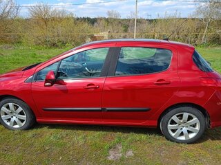 2008 Peugeot 308 I, красный, 430000 рублей, вид 3