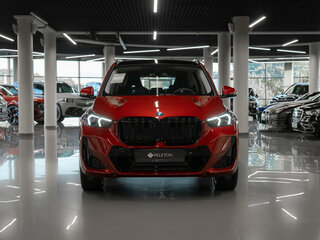 2026 BMW X1 Long 25Li xDrive III (U11/U12), красный, 6100000 рублей, вид 3