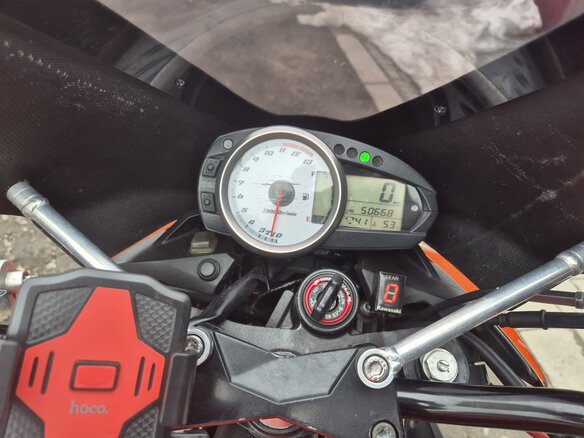2009 Kawasaki Z 1000, оранжевый, 460000 рублей - вид 12
