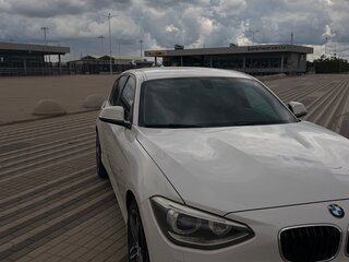 2012 BMW 1 серии 118i II (F20/F21), белый, 1100000 рублей, вид 3
